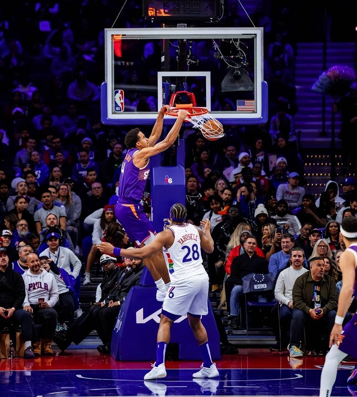 爱游戏入口-辽宁队翻盘马刺,拉文刷新纪录