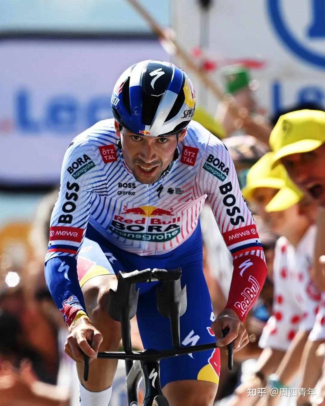 爱游戏APP-红牛二队逆转索伯车队，拉塞尔扛起全队