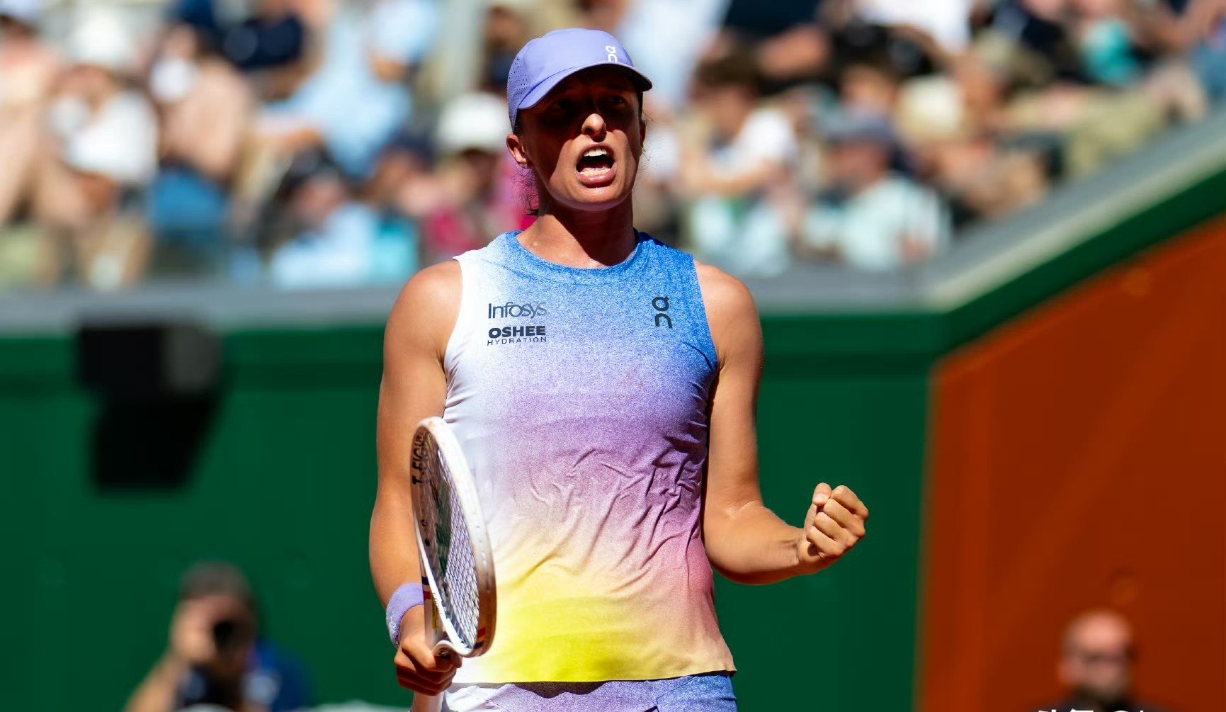 爱游戏APP-拉沃尔杯鏖战法网，西西帕斯惊艳四座