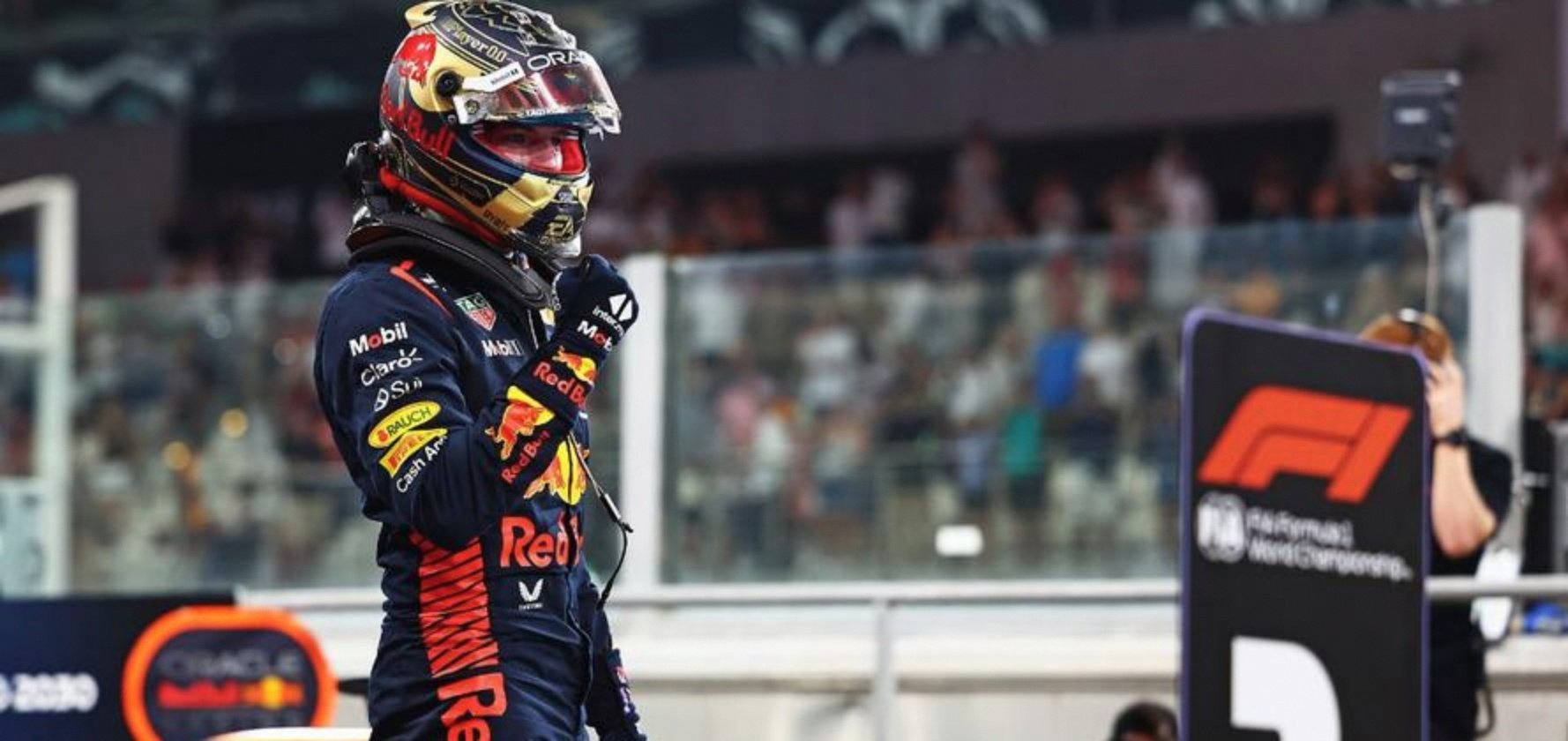 爱游戏娱乐-法拉利横扫威廉姆斯，拉塞尔惊艳四座