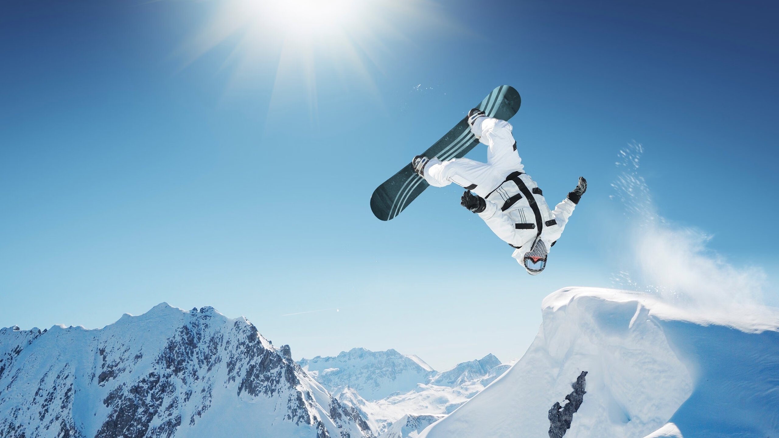 爱游戏入口-范弗利特导演太空城胜利，太阳三巨头全面压制独行侠